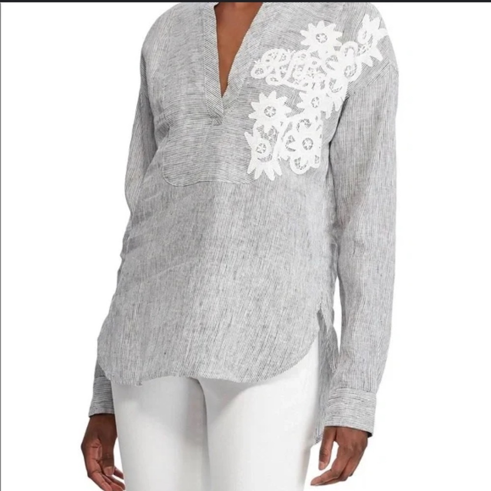 Lauren Ralph Lauren Linen Top Size Large Appliqué detail Size Large‎